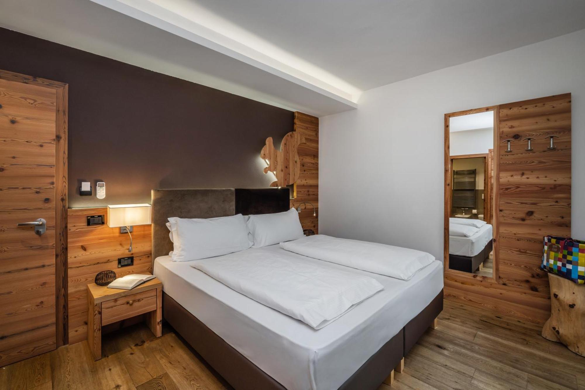 Hotel Ravelli Luxury Spa Медзана Экстерьер фото