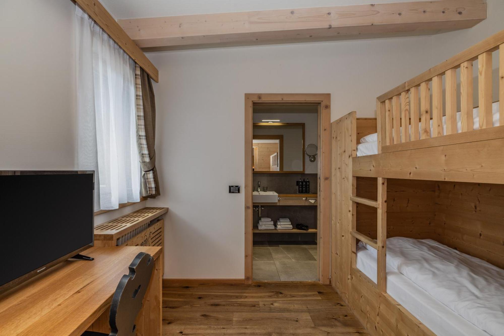 Hotel Ravelli Luxury Spa Медзана Экстерьер фото