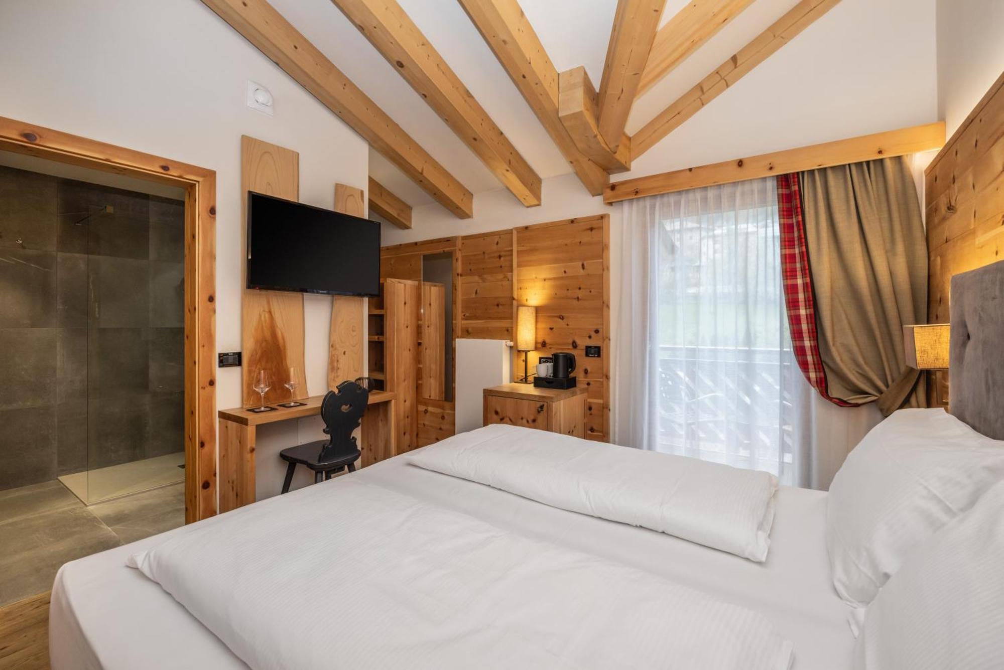 Hotel Ravelli Luxury Spa Медзана Экстерьер фото