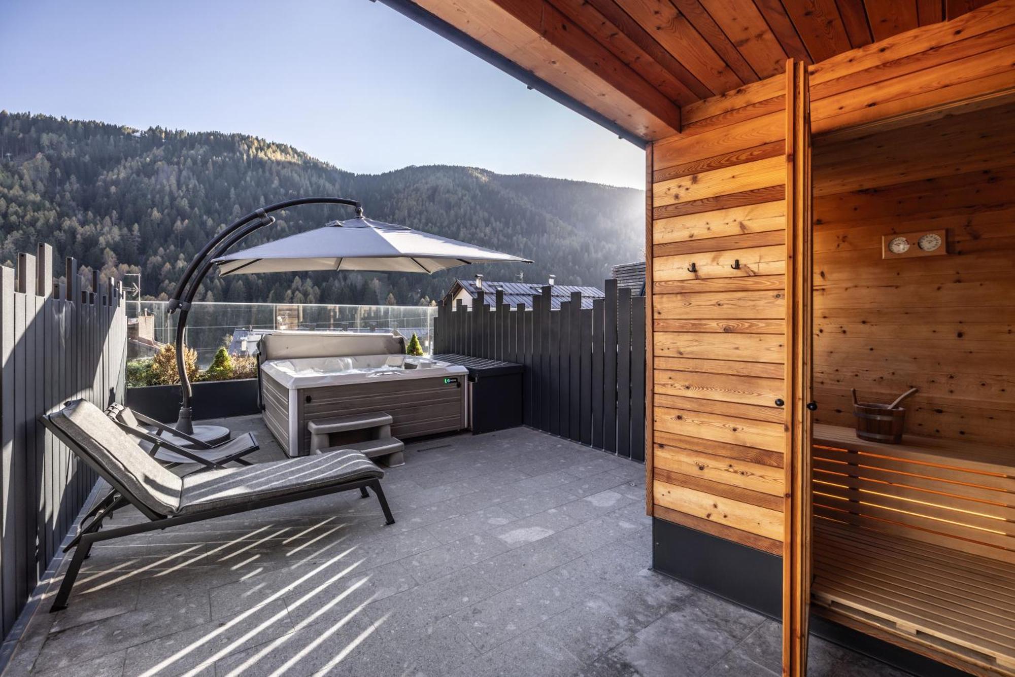 Hotel Ravelli Luxury Spa Медзана Экстерьер фото